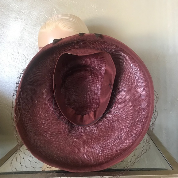 STRIKING 1940S\' GARNET STRAW WIDE BRIM HAT - FEATHER BOWS & MATCHING VEIL